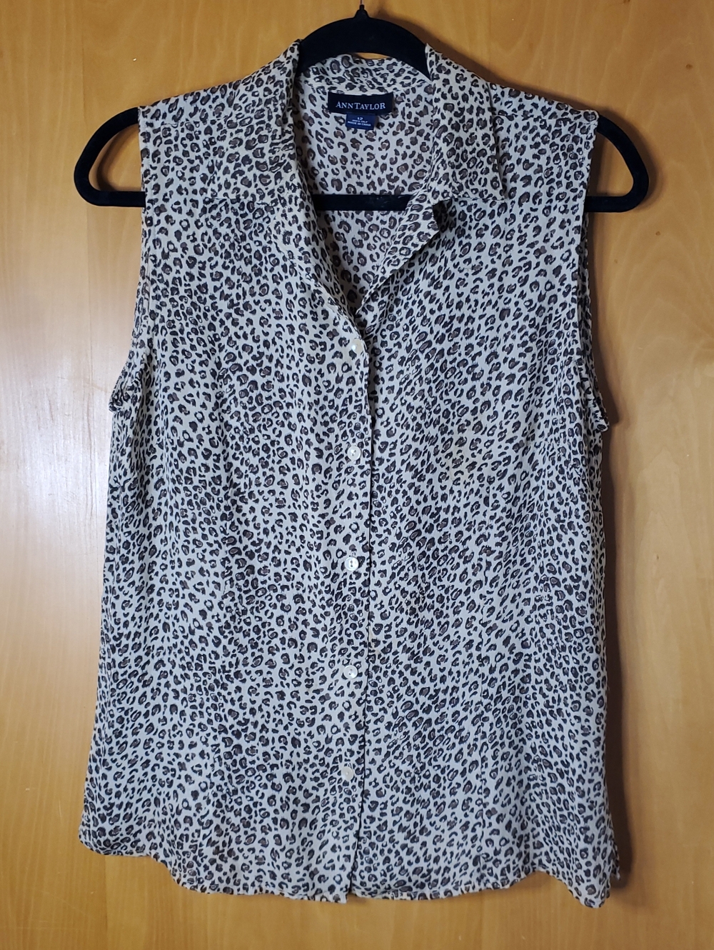 Ann Taylor Cream and Black Sleeveless Leopard Print Button-Down Top
